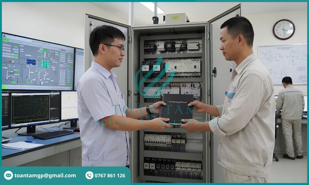 Toàn Tâm bàn giao hệ thống quan trắc khí thải