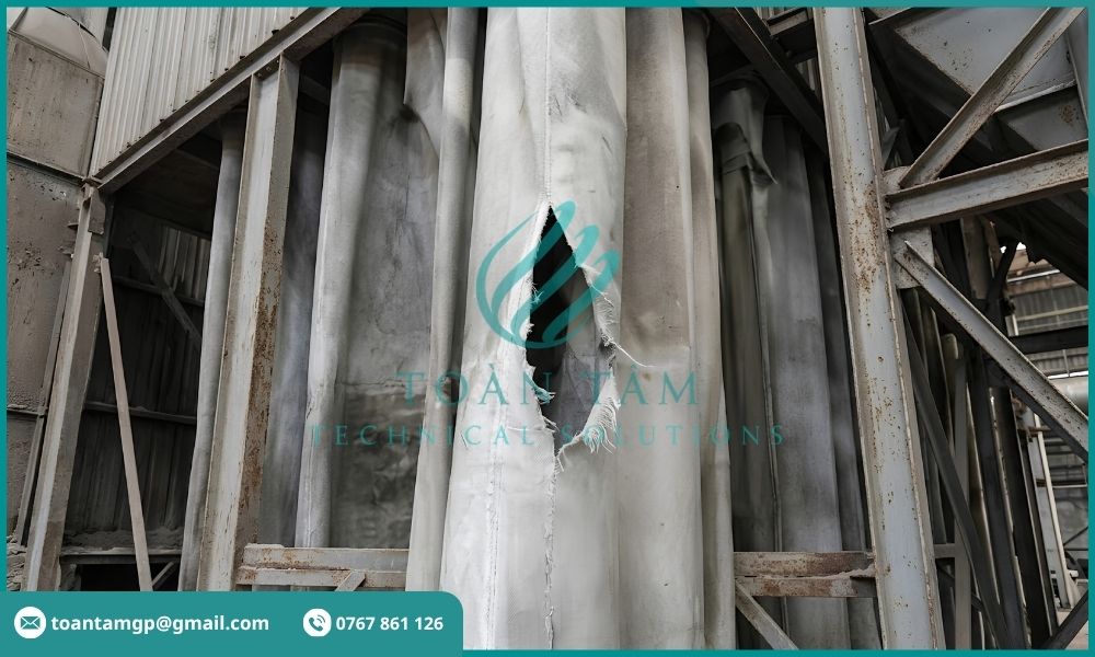Túi lọc Bag Filter bị rách