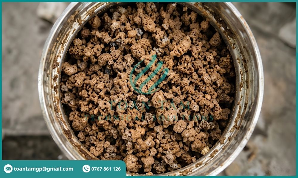 Vật liệu lọc nước bị bám nhiều cặn