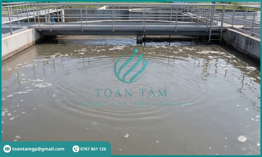 Vùng xoáy trong bể lắng nước thải